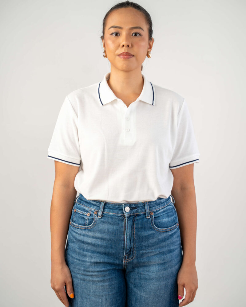 Piqué Polo in White & Navy